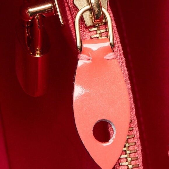 Louis Vuitton Poppy Monogram Vernis Montaigne BB Bag - Picture 9 of 12